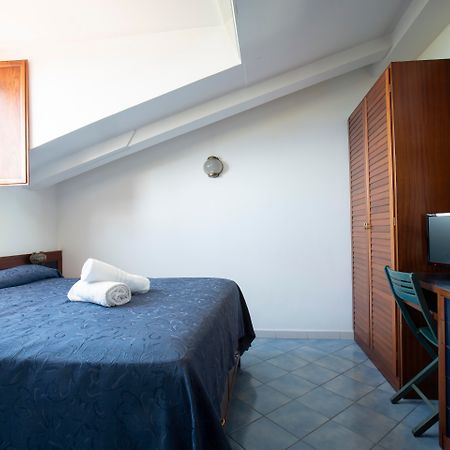 Hotel Il Faro Sorrento Esterno foto