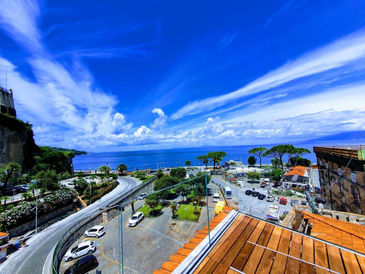 Hotel Il Faro Sorrento Esterno foto