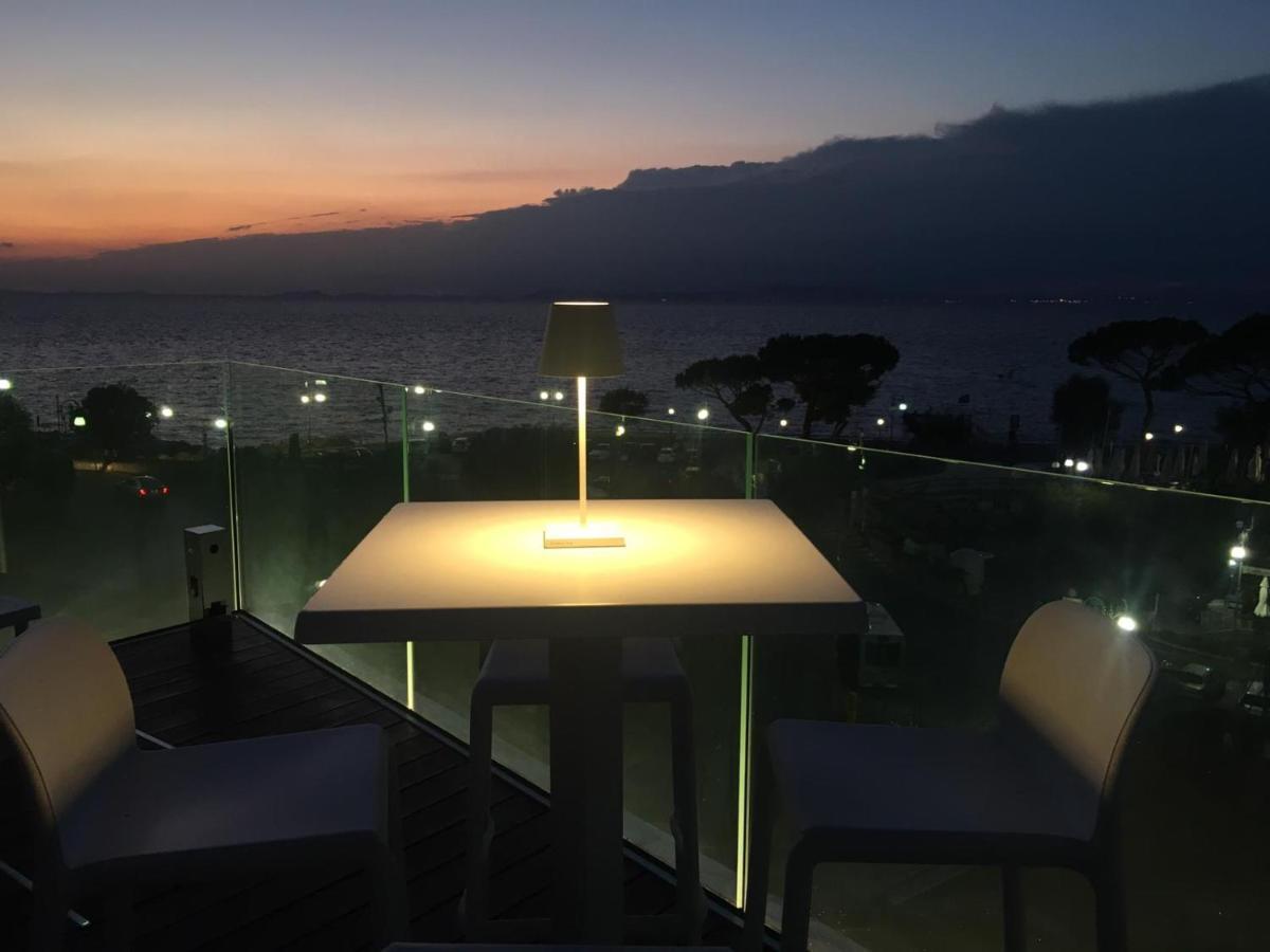 Hotel Il Faro Sorrento Esterno foto
