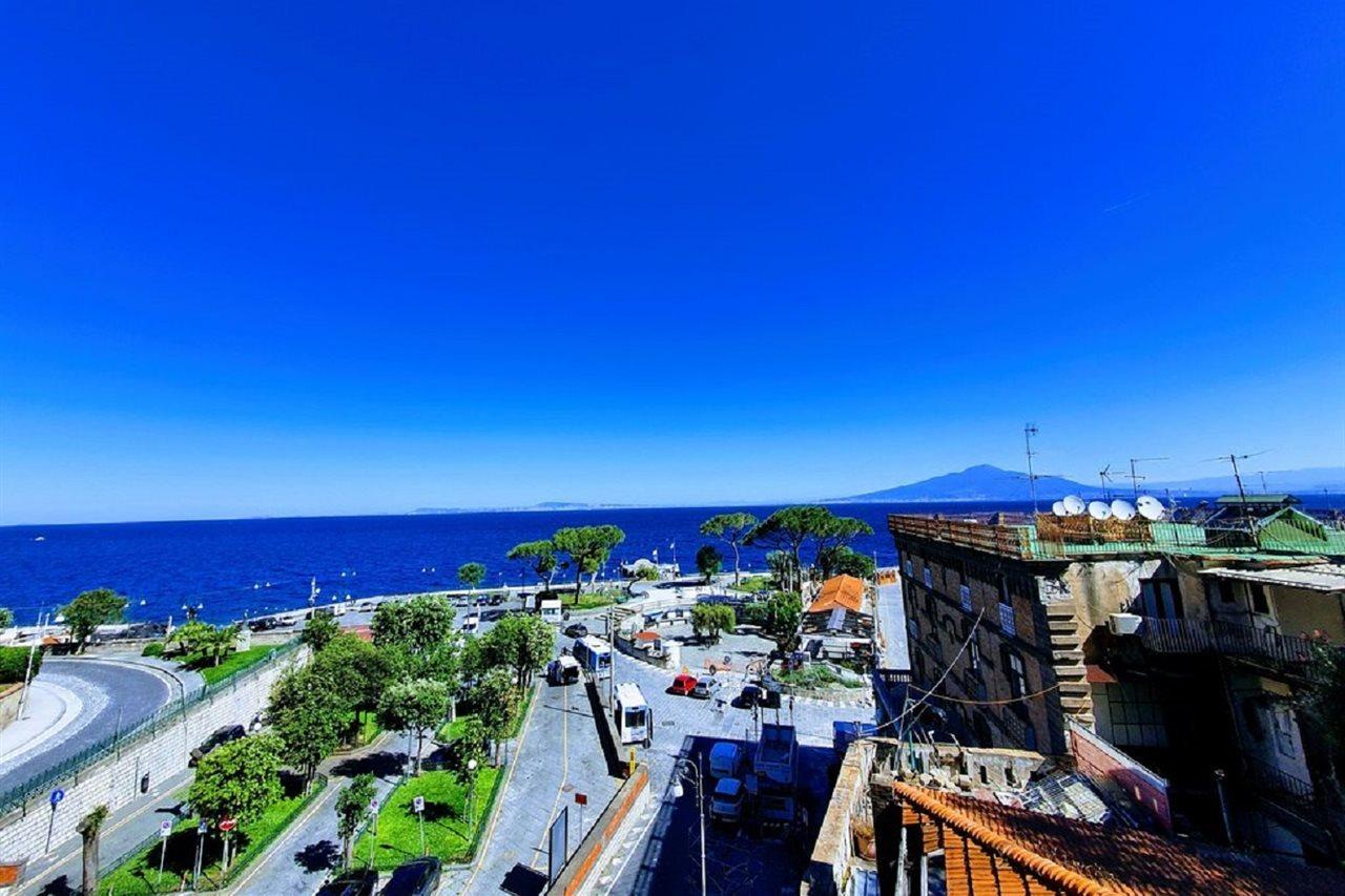 Hotel Il Faro Sorrento Esterno foto