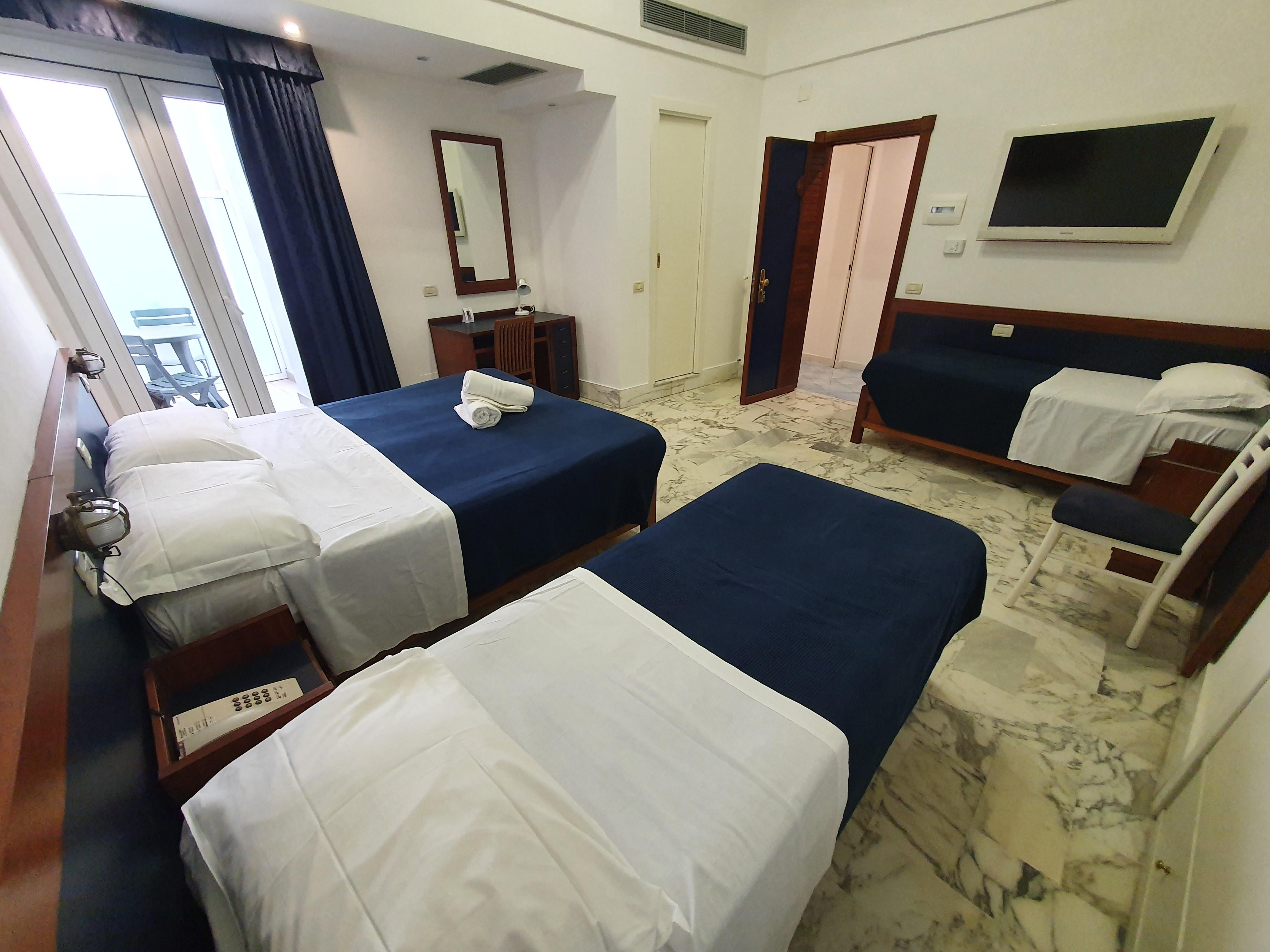 Hotel Il Faro Sorrento Esterno foto