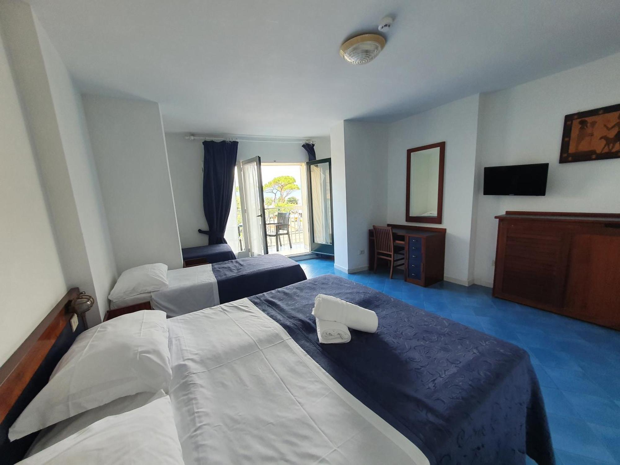Hotel Il Faro Sorrento Camera foto
