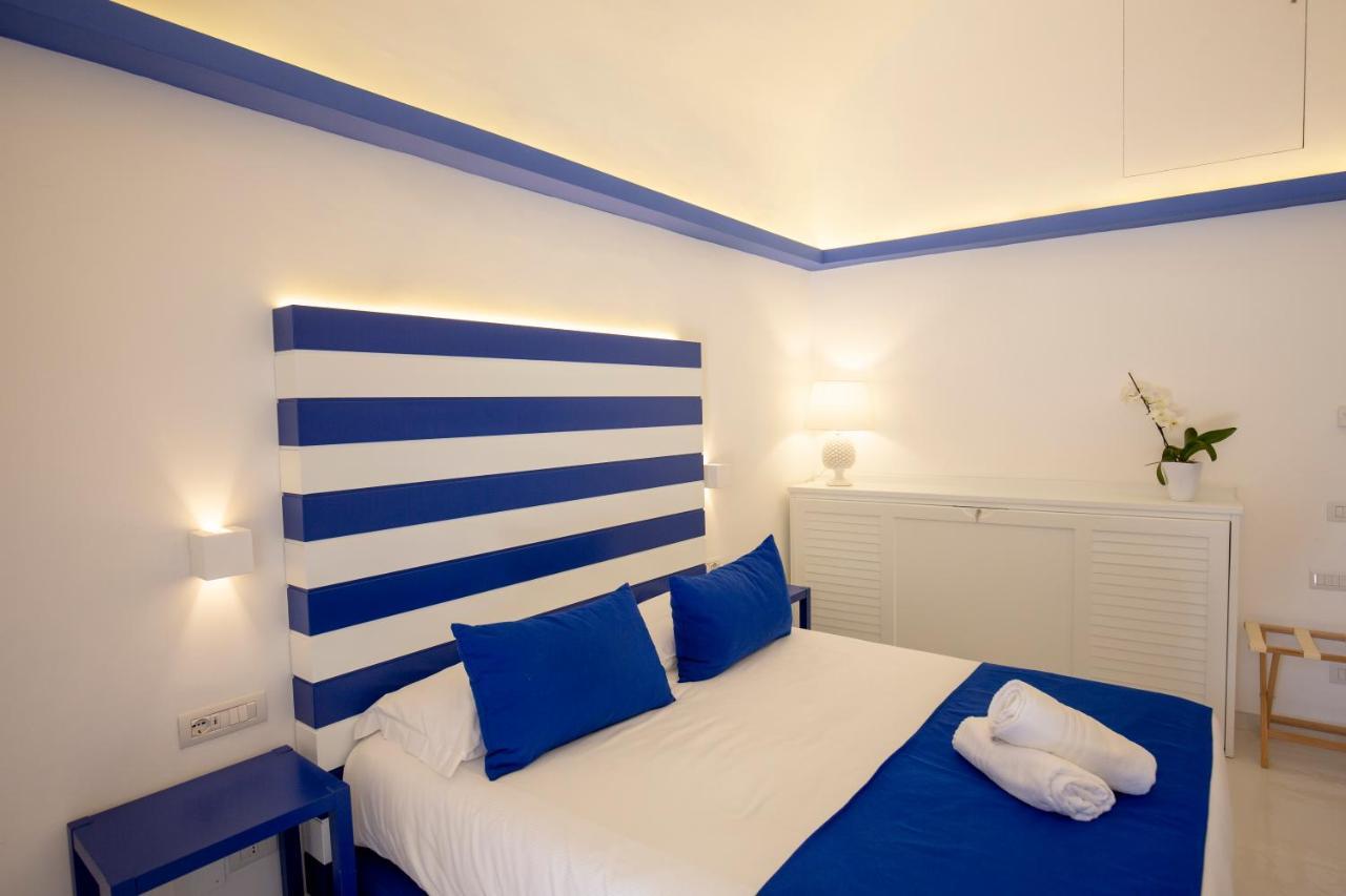 Hotel Il Faro Sorrento Esterno foto