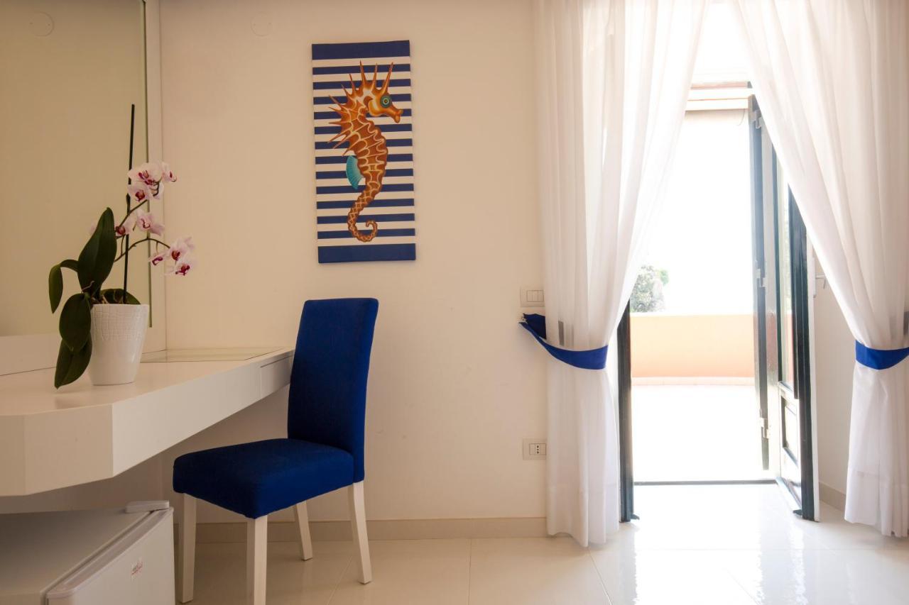 Hotel Il Faro Sorrento Esterno foto